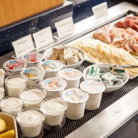 马斯塔伊酒店 酒店 西尼加利亚