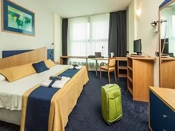 马斯塔伊酒店 3*