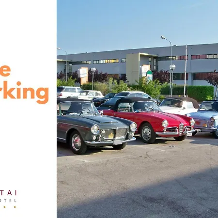 马斯塔伊酒店 3* 西尼加利亚